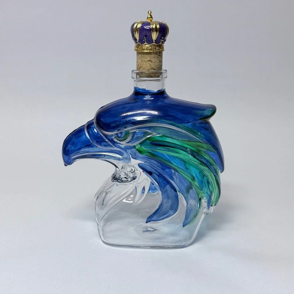 Eagle Whiskey Decanter - 3D Hawk Head Glass Bottle for Bourbon, Wine Bar Display